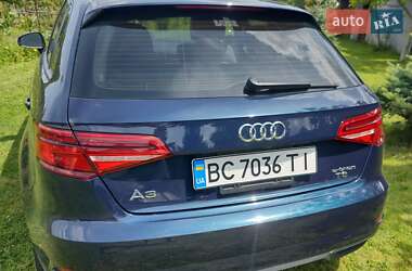 Хэтчбек Audi A3 2017 в 