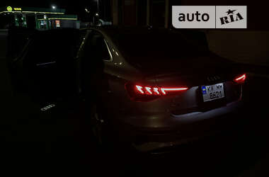 Седан Audi A3 2022 в 