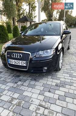 Хэтчбек Audi A3 2005 в 