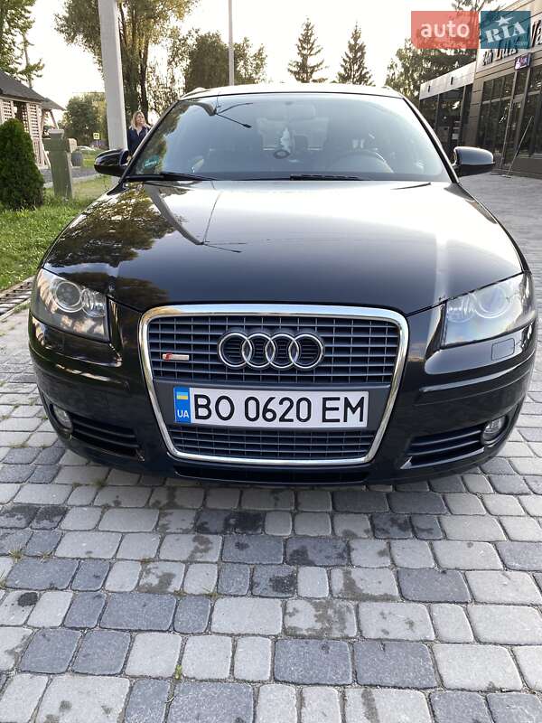 Хэтчбек Audi A3 2005 в 