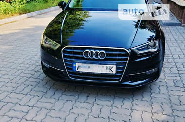 Седан Audi A3 2015 в Киеве