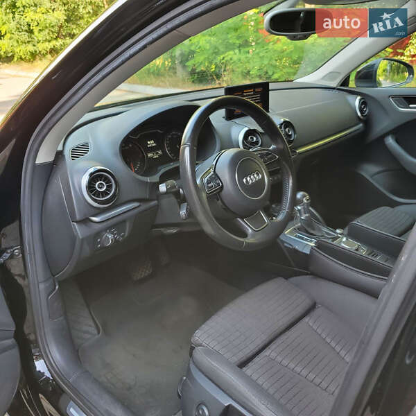 Седан Audi A3 2015 в Киеве