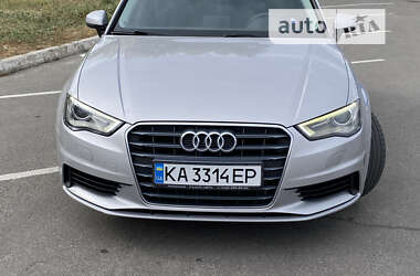 Седан Audi A3 2013 в Дніпрі