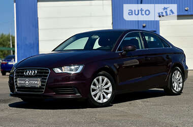 Седан Audi A3 2013 в Киеве