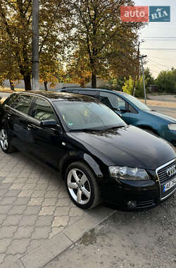 Хэтчбек Audi A3 2005 в 