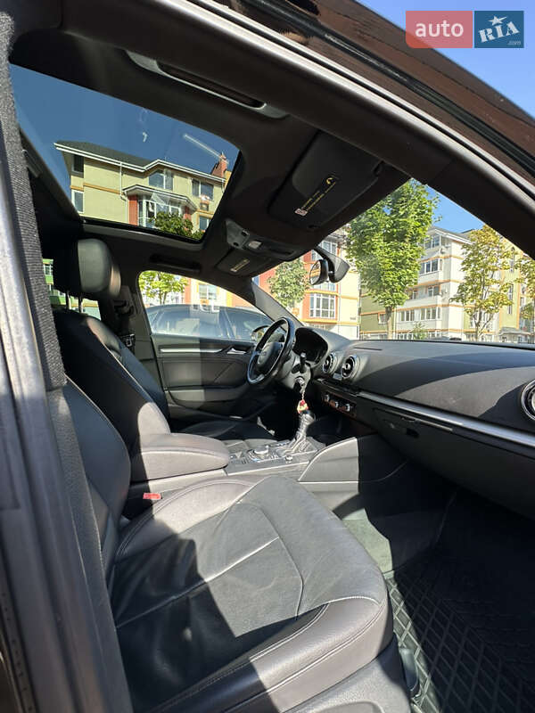 Седан Audi A3 2014 в Киеве