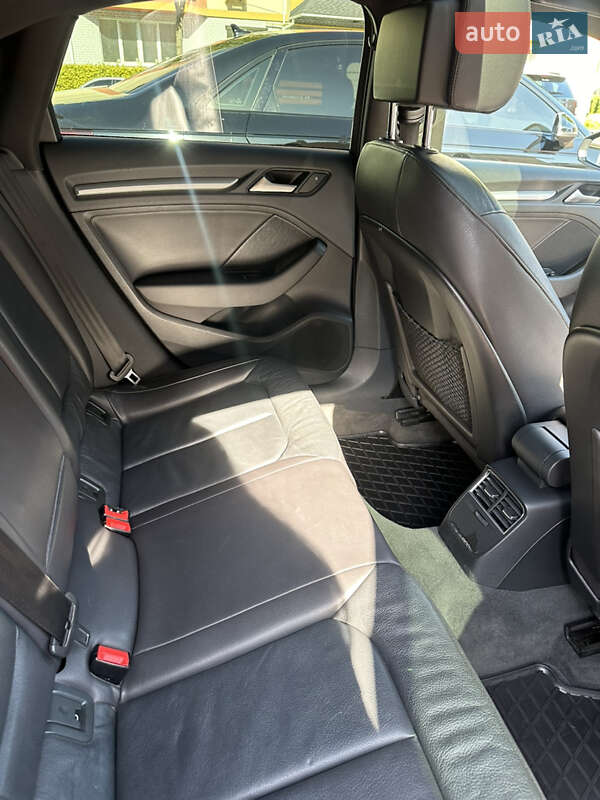 Седан Audi A3 2014 в Киеве