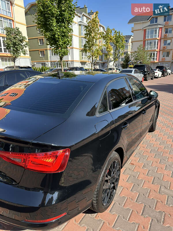 Седан Audi A3 2014 в Киеве
