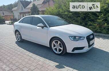 Седан Audi A3 2015 в Шепетівці