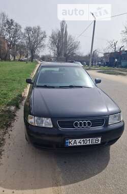 Хетчбек Audi A3 2000 в Харкові