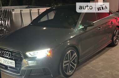 Седан Audi A3 2016 в Киеве