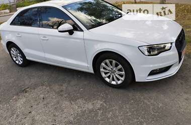 Седан Audi A3 2015 в Киеве