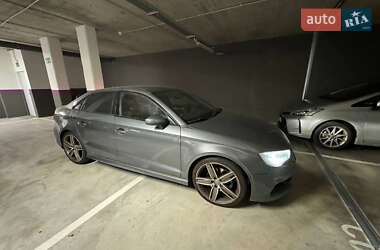 Седан Audi A3 2015 в Киеве