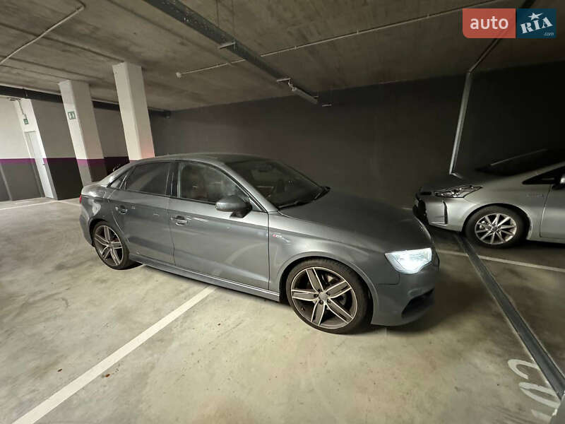 Седан Audi A3 2015 в Киеве