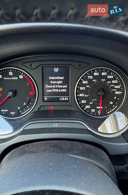 Седан Audi A3 2015 в Киеве