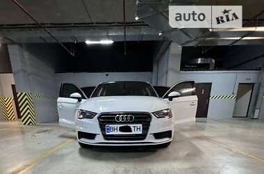 Седан Audi A3 2015 в Одессе