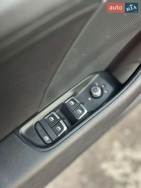 Седан Audi A3 2014 в Львове