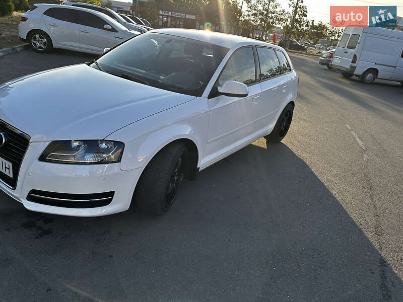 Хэтчбек Audi A3 2012 в Белой Церкви