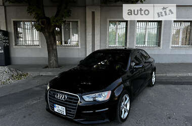 Седан Audi A3 2014 в Дніпрі