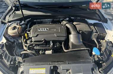 Хэтчбек Audi A3 2016 в 