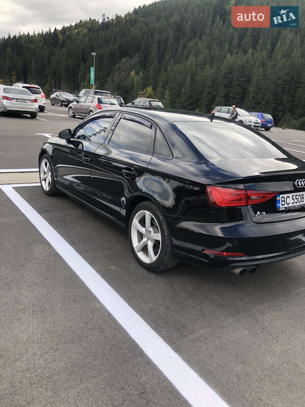 Седан Audi A3 2014 в Дрогобыче