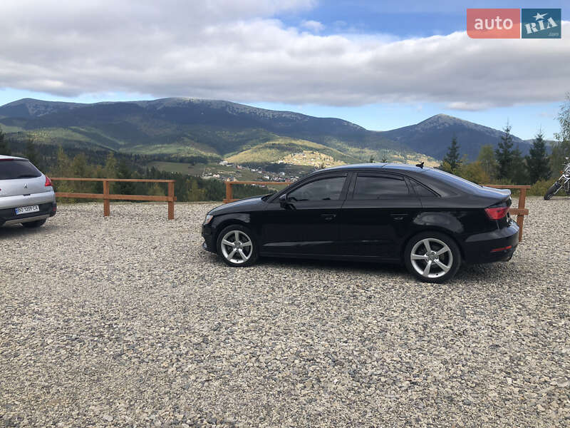 Седан Audi A3 2014 в Дрогобыче