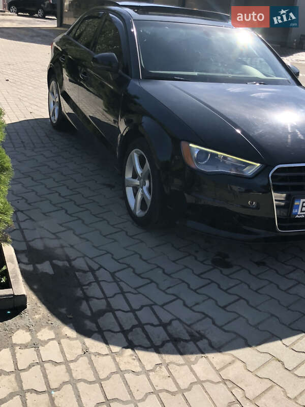 Седан Audi A3 2014 в Дрогобыче