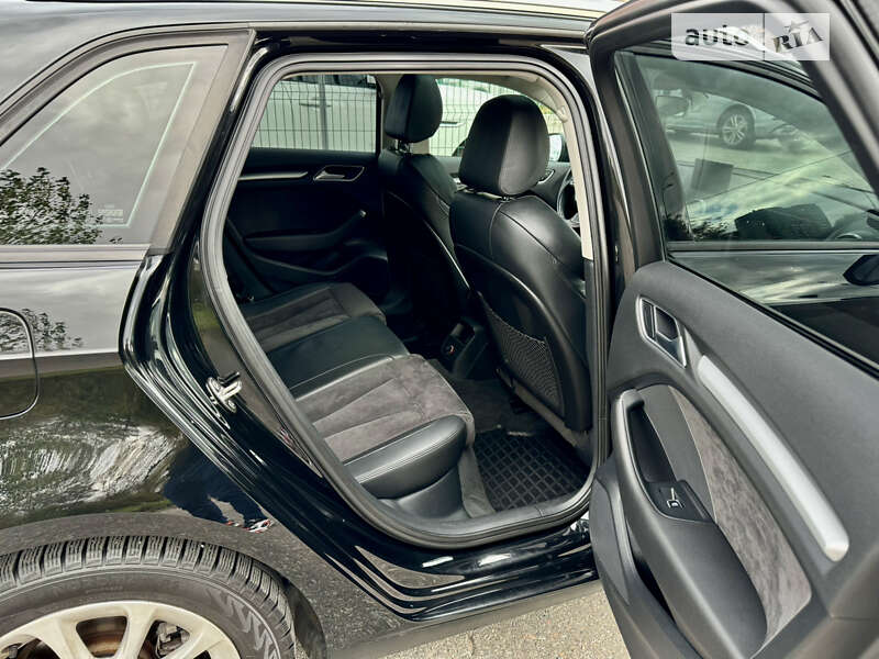 Хэтчбек Audi A3 2016 в Киеве