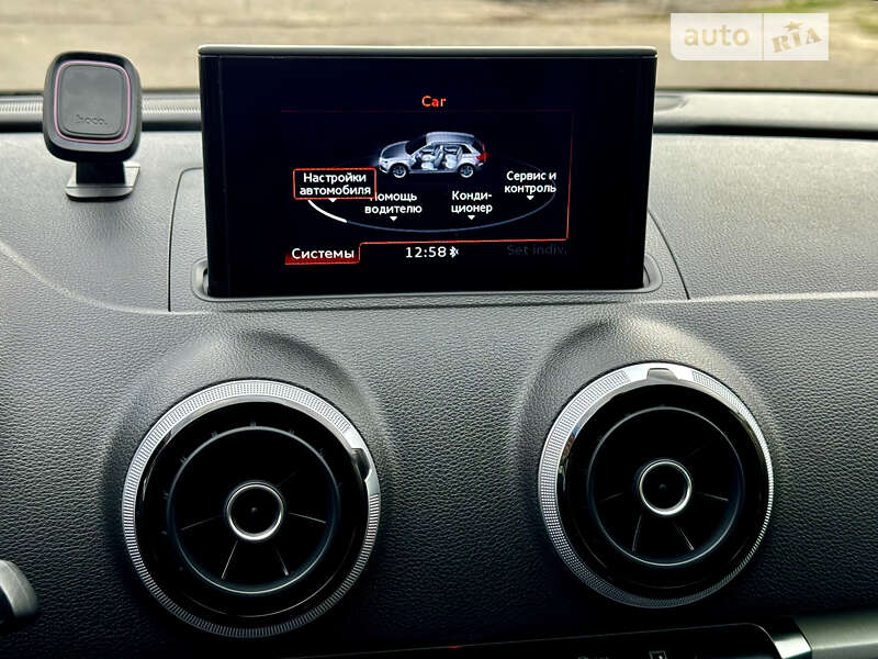 Хэтчбек Audi A3 2016 в Киеве