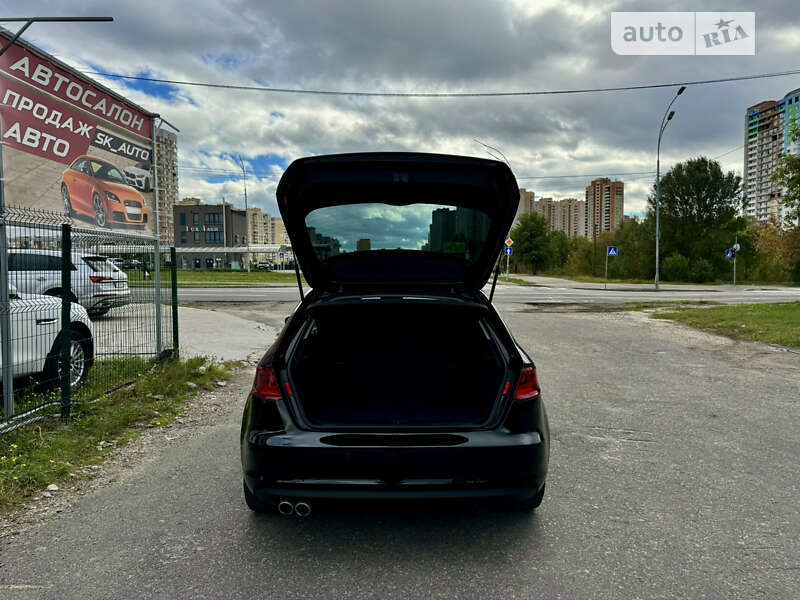 Хэтчбек Audi A3 2016 в Киеве