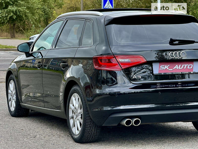 Хэтчбек Audi A3 2016 в Киеве