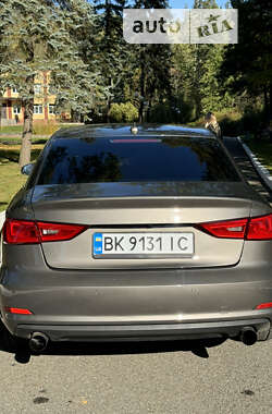 Седан Audi A3 2014 в Киеве