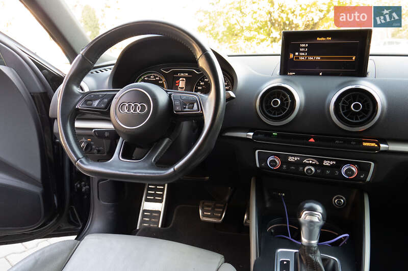 Хэтчбек Audi A3 2017 в Ивано-Франковске
