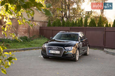 Хэтчбек Audi A3 2017 в 