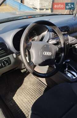 Хэтчбек Audi A3 1999 в 