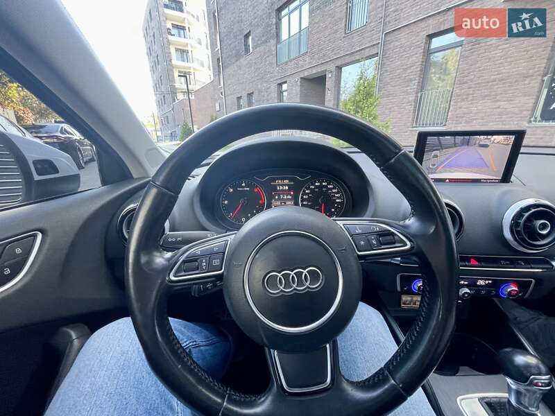 Седан Audi A3 2014 в Львове