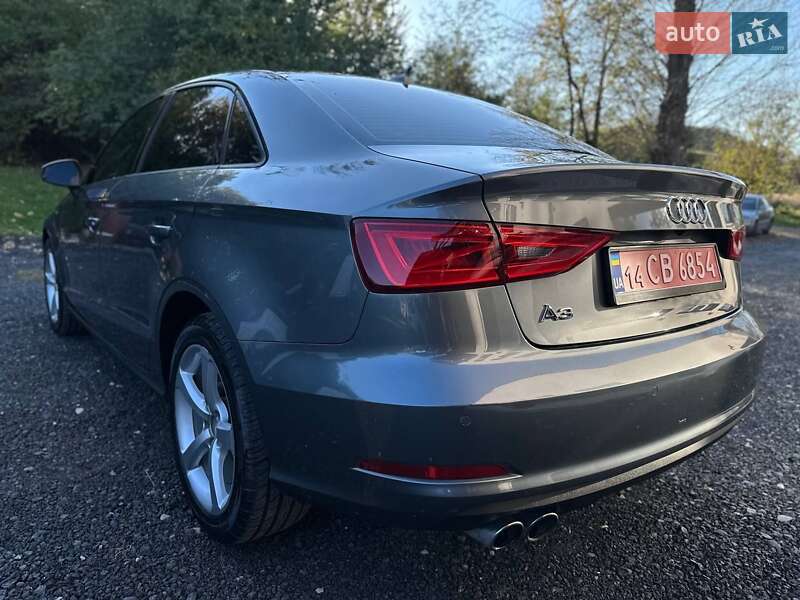 Седан Audi A3 2016 в 