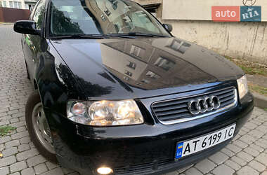 Хэтчбек Audi A3 2002 в Надворной