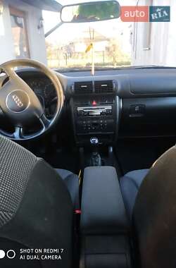 Хэтчбек Audi A3 2002 в 