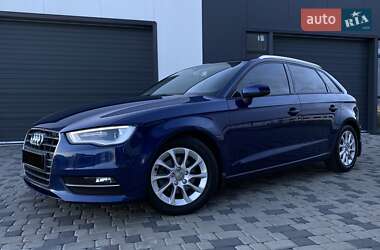 Хэтчбек Audi A3 2016 в Мукачево