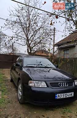 Хетчбек Audi A3 2000 в Береговому