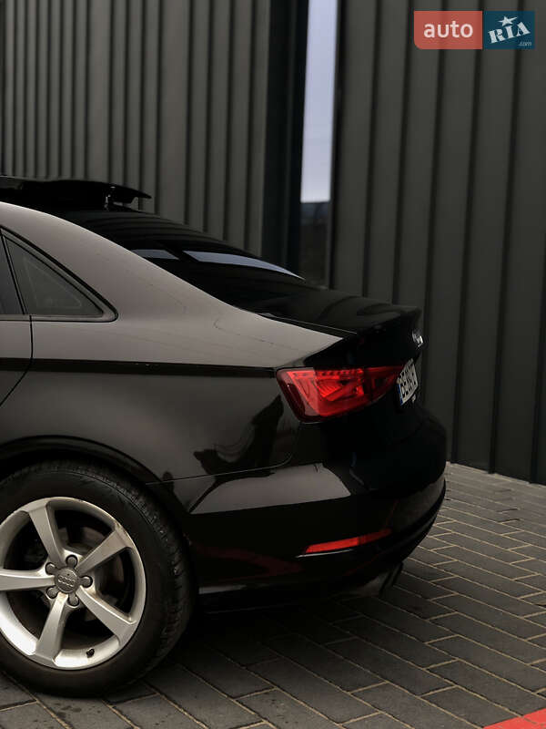 Седан Audi A3 2014 в Николаеве