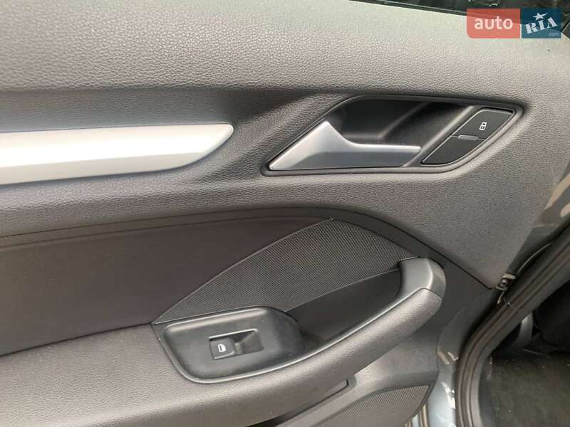 Седан Audi A3 2014 в Киеве