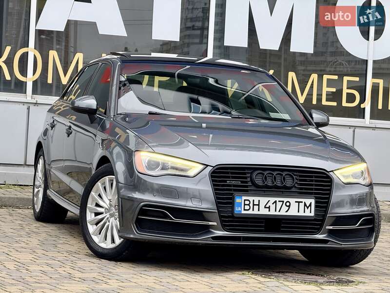 Хэтчбек Audi A3 2016 в Одессе