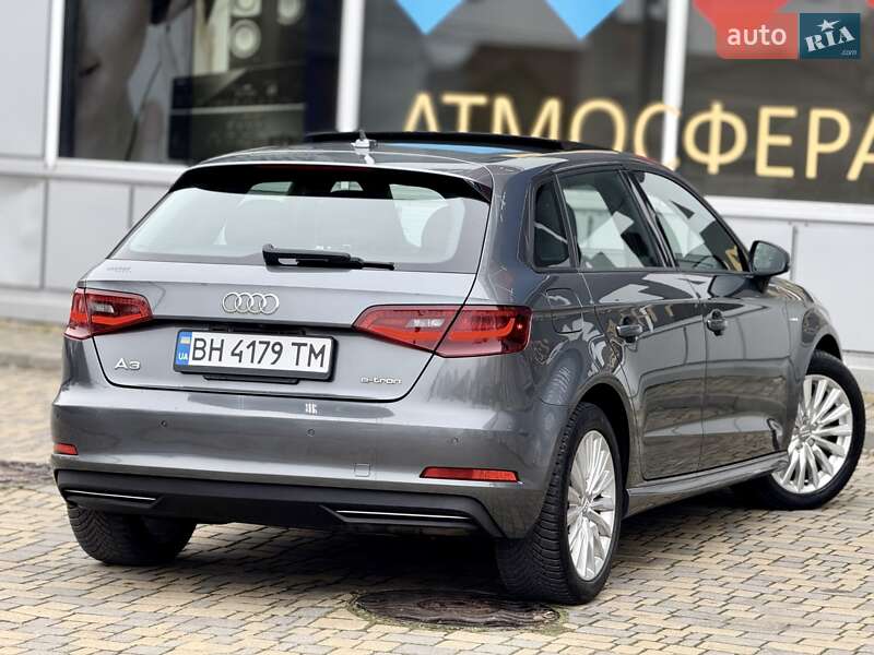 Хэтчбек Audi A3 2016 в Одессе