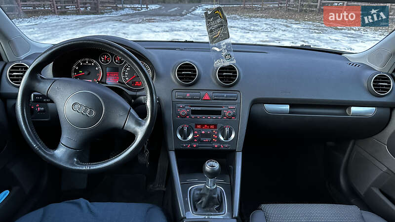 Хетчбек Audi A3 2004 в Долині
