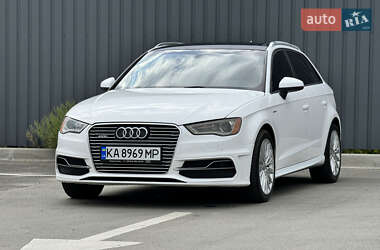 Хэтчбек Audi A3 2015 в 