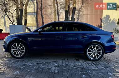 Седан Audi A3 2015 в Дніпрі