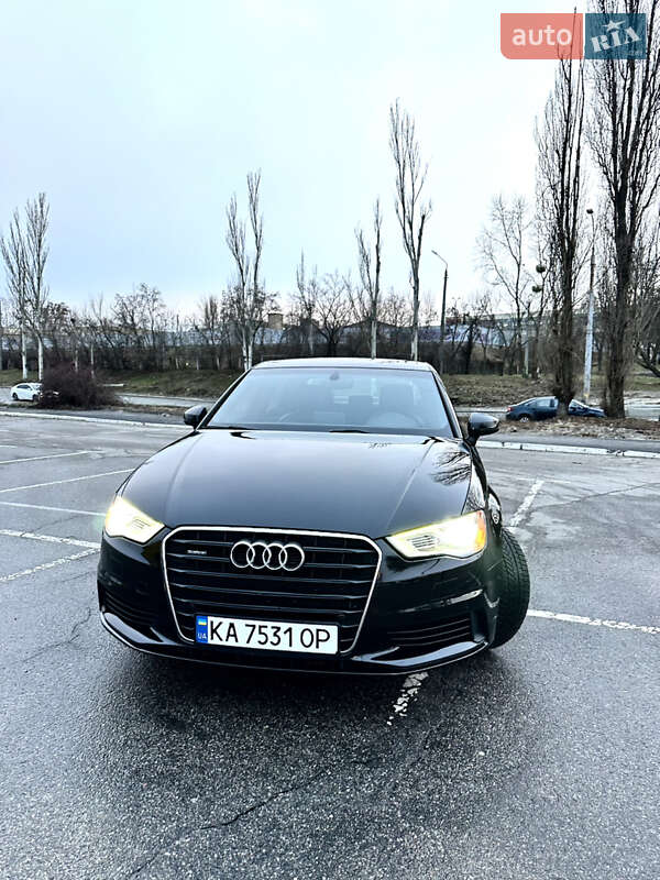 Седан Audi A3 2015 в Киеве