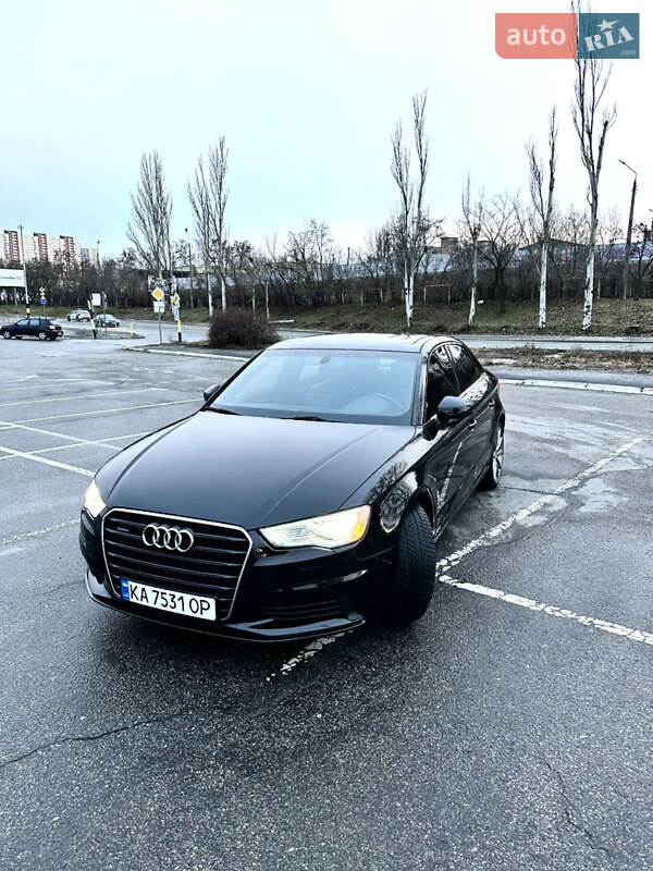 Седан Audi A3 2015 в Киеве